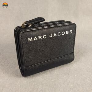 Marc Jacobs Leather Wallet Black Logo Mini Compact Bi-Fold coin Zip EUC Women's